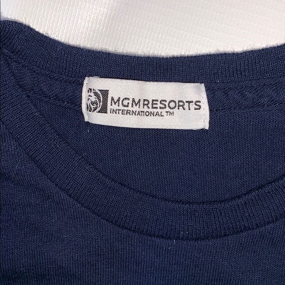 4/$35 Las Vegas ZOMBIE T-shirt - Picture 2 of 3